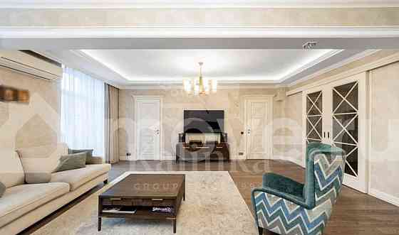 5-комн. квартира, 150 м2, 7/10 эт. Москва