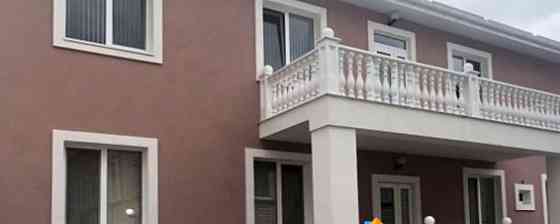 Дом, 200 м2, 10 соток, 2 эт. Симферополь