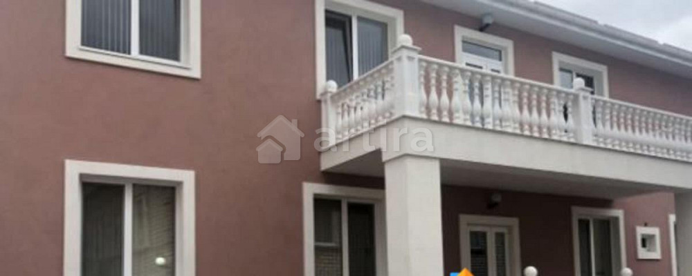 Дом, 200 м2, 10 соток, 2 эт. Симферополь - изображение 1