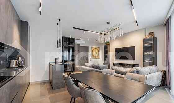 4-комн. квартира, 95.4 м2, 2/5 эт. Москва