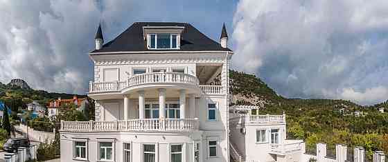 Коттедж, 400 м2, 6 соток, 4 эт. Ялта