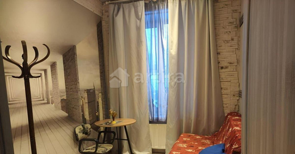 Комната, 110 м2, 2/4 эт. Санкт-Петербург - изображение 2