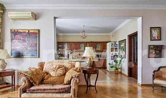 4-комн. квартира, 162.6 м2, 7/10 эт. Москва