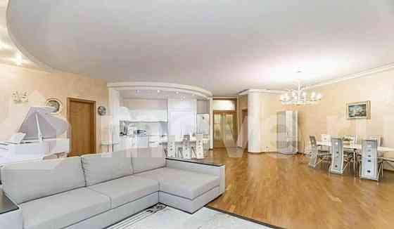 4-комн. квартира, 232 м2, 18/25 эт. Москва