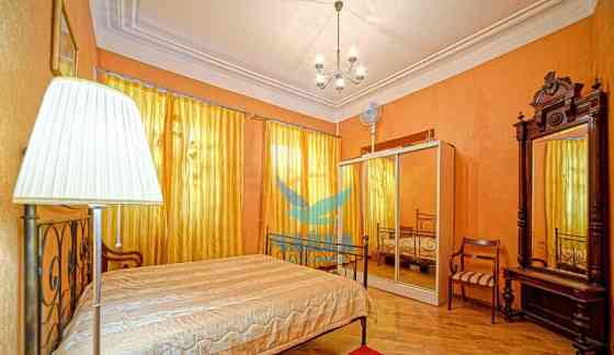 3-комн. квартира, 110 м2, 3/5 эт. Санкт-Петербург