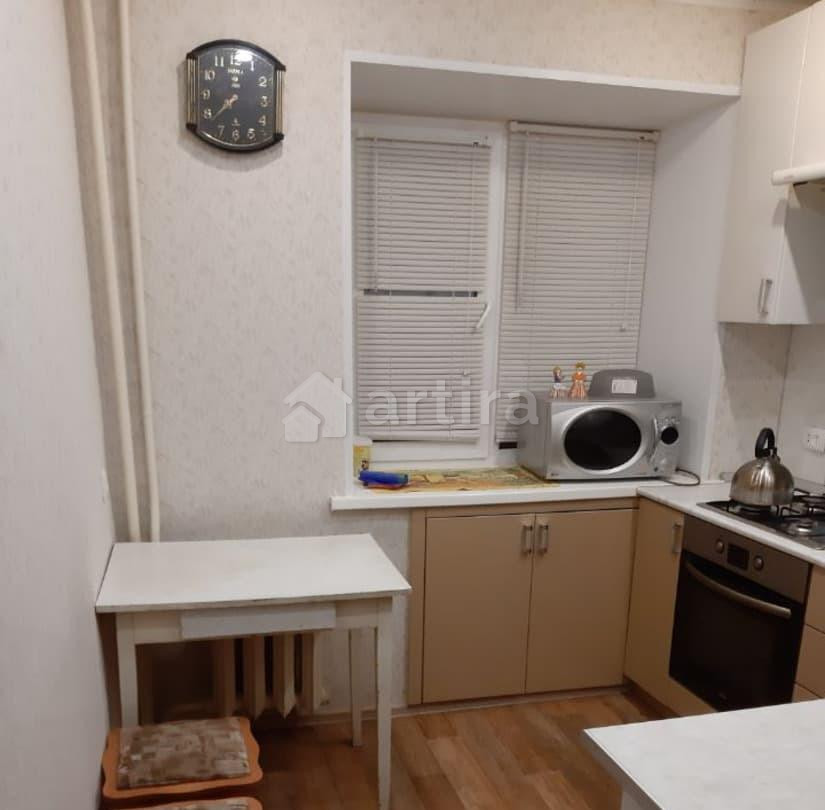 Комната, 45 м2, 3/5 эт. Уфа - изображение 1