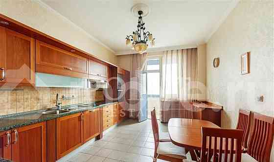 5-комн. квартира, 240 м2, 14/14 эт. Москва