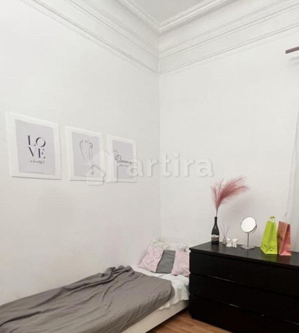 Комната, 15 м2, 1/5 эт. Москва - изображение 1