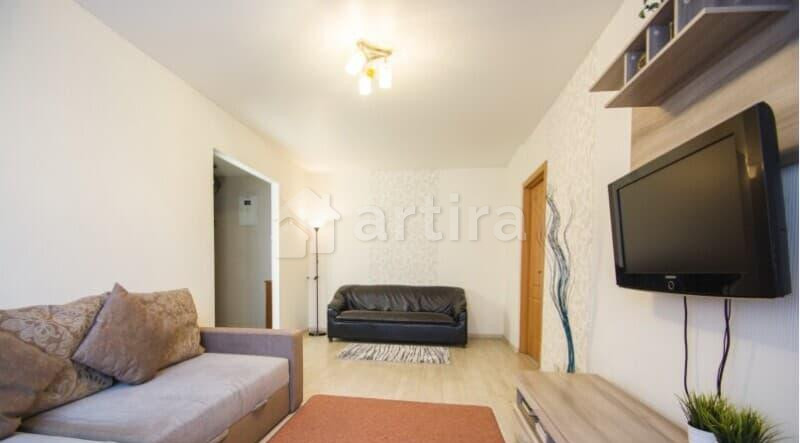 2-комн. квартира, 55 м2, 3/9 эт. Екатеринбург - изображение 1