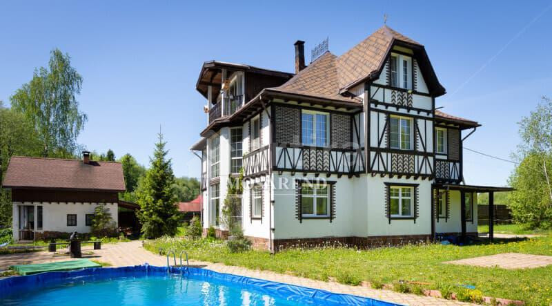 Коттедж, 400 м2 Лобня - изображение 1