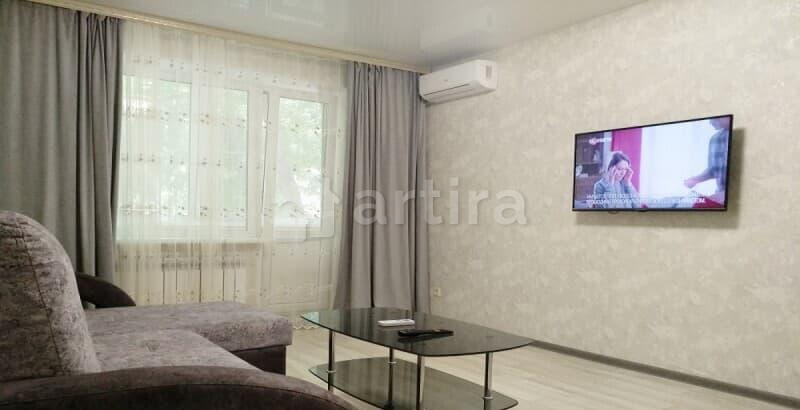 1-комн. квартира, 40 м2, 1/10 эт. Саратов - изображение 1