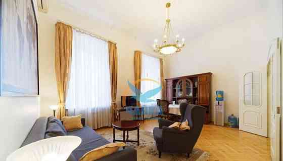 2-комн. квартира, 80 м2, 2/5 эт. Санкт-Петербург