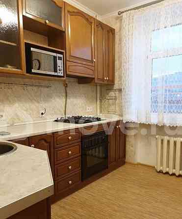 3-комн. квартира, 79 м2, 3/10 эт. Москва