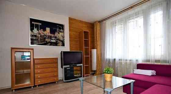 1-комн. квартира, 40 м2, 2/12 эт. Москва