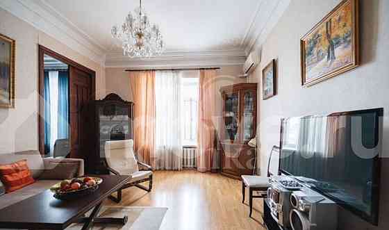 3-комн. квартира, 73 м2, 5/5 эт. Москва