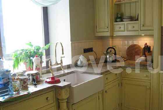 5-комн. квартира, 195 м2, 24/25 эт. Москва