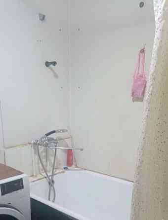 Комната, 90 м2, 3/5 эт. Москва