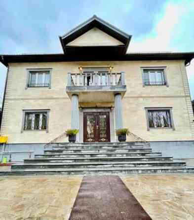 Коттедж, 1000 м2 Щёлково