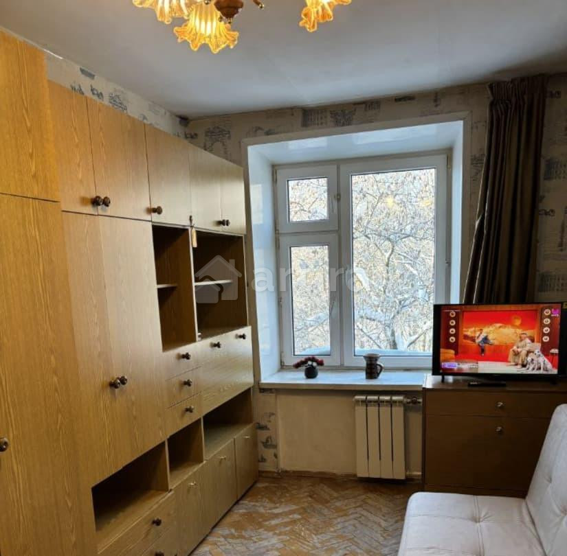 Комната, 18 м2, 4/9 эт. Москва - изображение 1