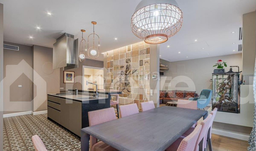 4-комн. квартира, 217 м2, 2/6 эт. Москва - изображение 2