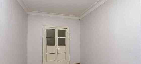 Комната, 32.9 м2, 3/5 эт. Москва