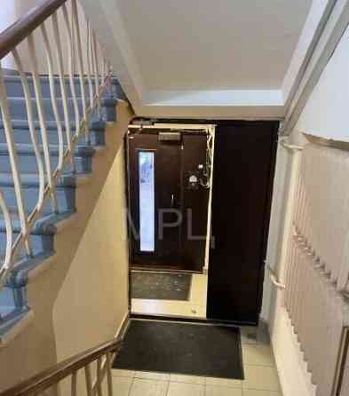 3-комн. квартира, 71.7 м2, 2/5 эт. Москва