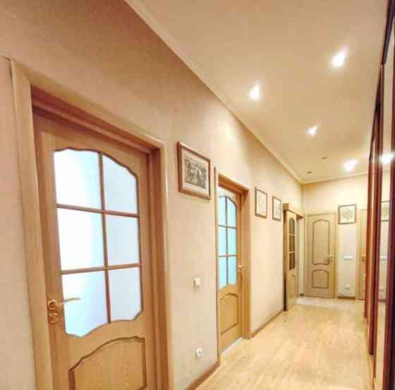 Комната, 100 м2, 5/6 эт. Москва