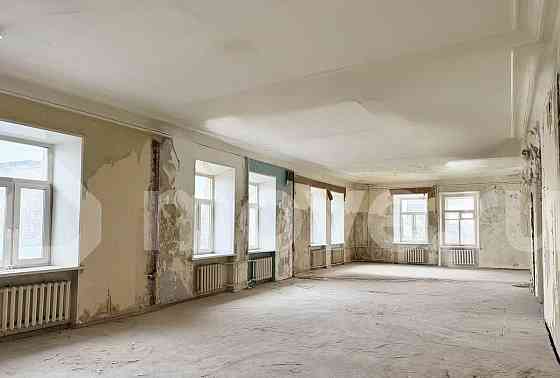 6-комн. квартира, 240 м2, 4/4 эт. Москва