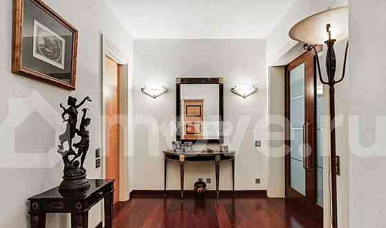 4-комн. квартира, 210.3 м2, 3/6 эт. Москва