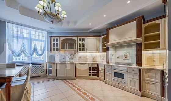 4-комн. квартира, 278 м2, 15/18 эт. Москва