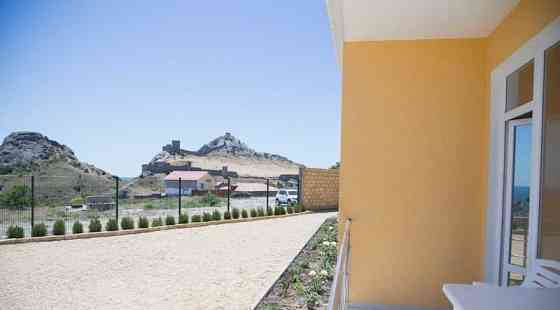 2-комн. квартира, 50 м2, 1/3 эт. Судак