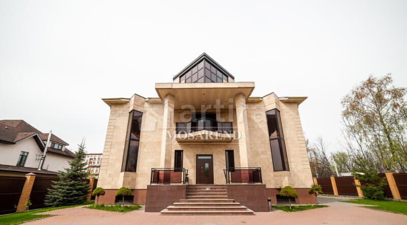 Коттедж, 1300 м2 Видное - изображение 1