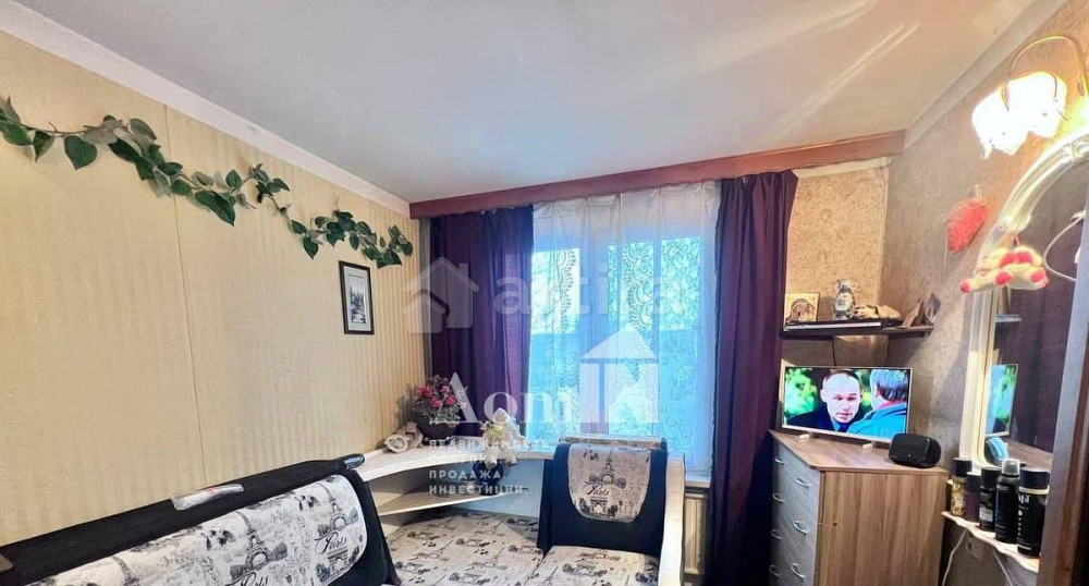 Комната, 25 м2, 5/5 эт. Санкт-Петербург - изображение 1