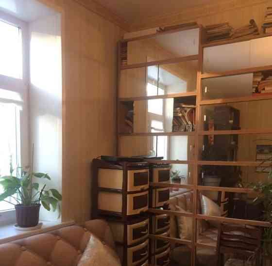 Комната, 60 м2, 2/5 эт. Москва