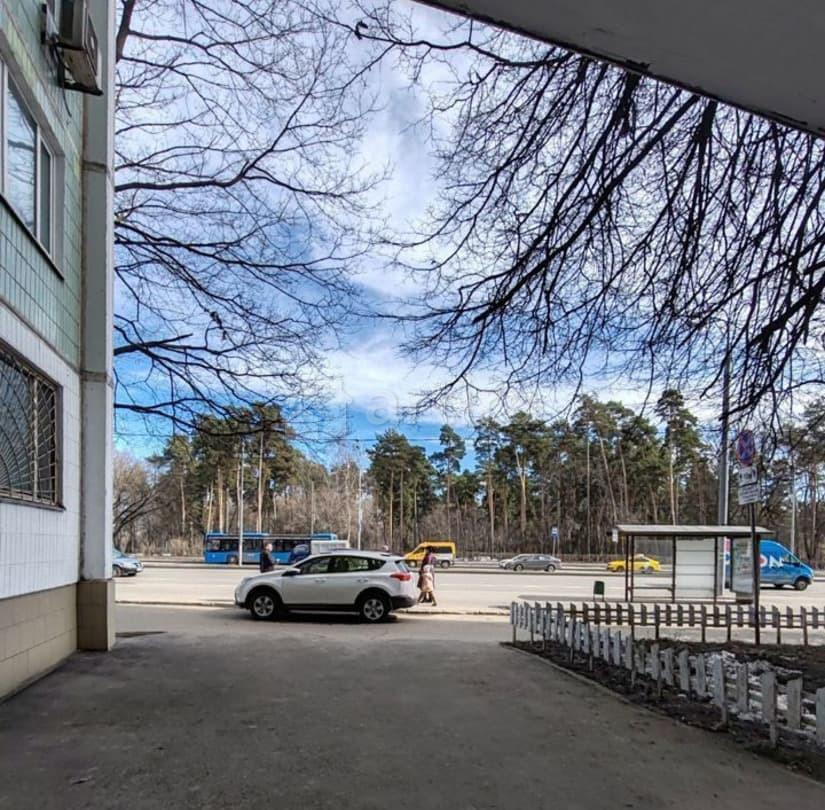 Комната, 10 м2, 12/16 эт. Москва - изображение 2