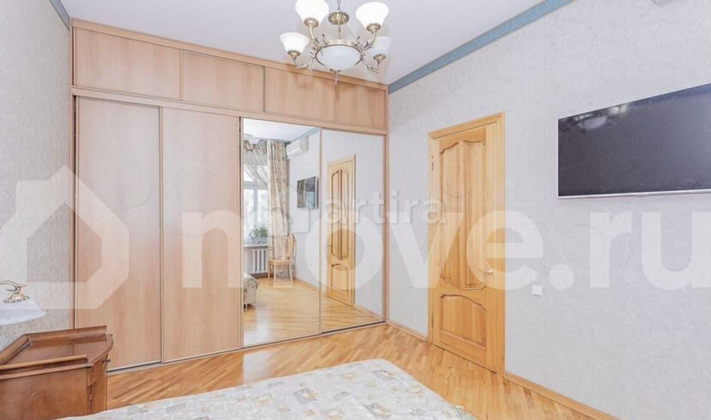 Квартира, 246 м2, 3/6 эт. Москва - изображение 5