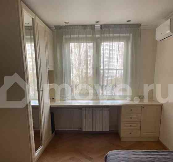 4-комн. квартира, 92 м2, 3/17 эт. Москва