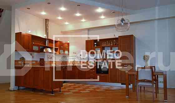 4-комн. квартира, 135 м2, 4/5 эт. Москва