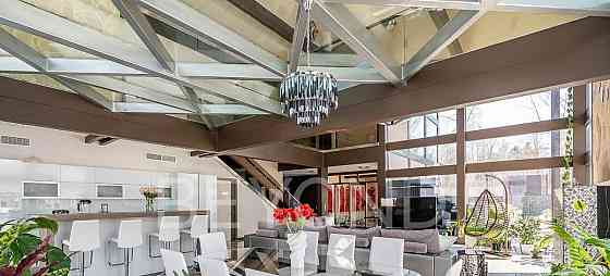 Дом, 697.1 м2, 20 соток, 3 эт. Санкт-Петербург