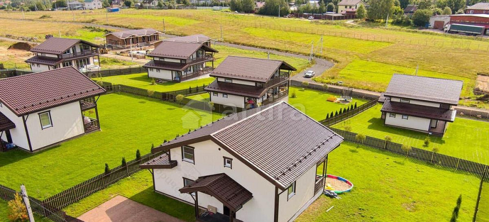 Коттедж, 180 м2, 10 соток, 2 эт. Всеволожск - изображение 1