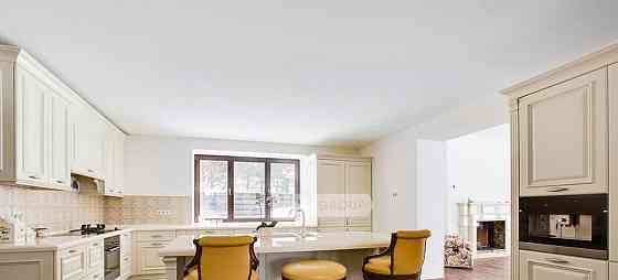 Коттедж, 780 м2, 19 соток, 3 эт. Красногорск