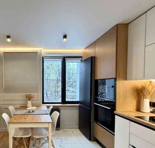 2-комн. квартира, 38 м2, 1/1 эт. Москва