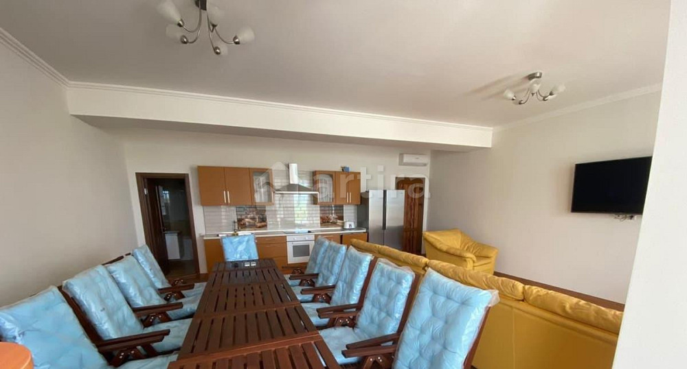 Коттедж, 270 м2, 1.5 сотки, 3 эт. Ялта - изображение 2