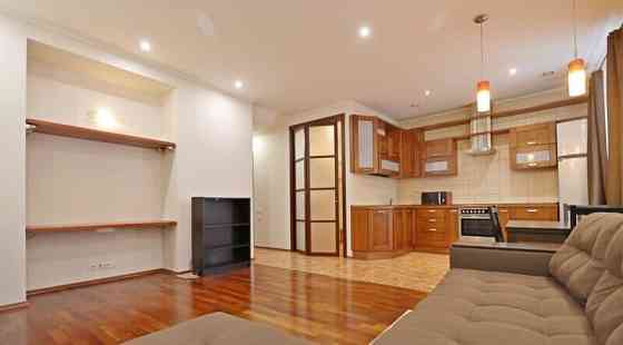 2-комн. квартира, 54 м2, 2/6 эт. Москва