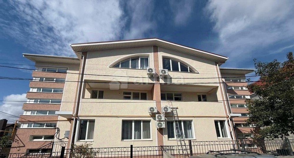 Дом, 450 м2, 5 соток, 3 эт. Симферополь - изображение 1