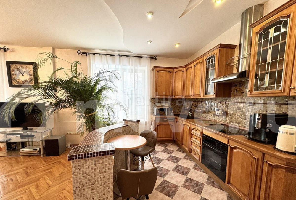 4-комн. квартира, 112.7 м2, 3/5 эт. Москва - изображение 1