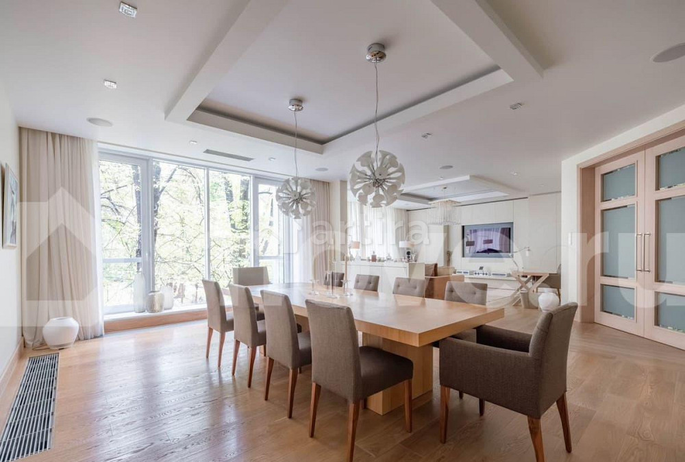 4-комн. квартира, 218 м2, 2/5 эт. Москва - изображение 2