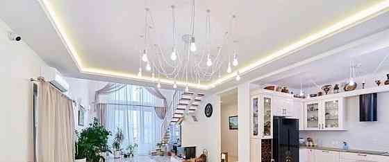 Дом, 330 м2, 13 соток, 2 эт. Симферополь