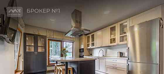 Коттедж, 460 м2, 20 соток, 3 эт. Рощино