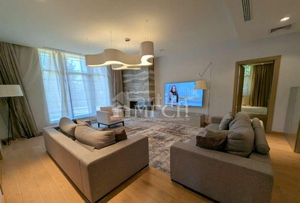 Дом, 450 м2, 16 соток, 2 эт. Троицк - изображение 1